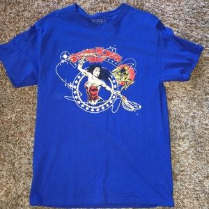 Wonder Woman Lootwear Exclusive t-shirt